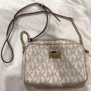 Michael Kors cross body purse